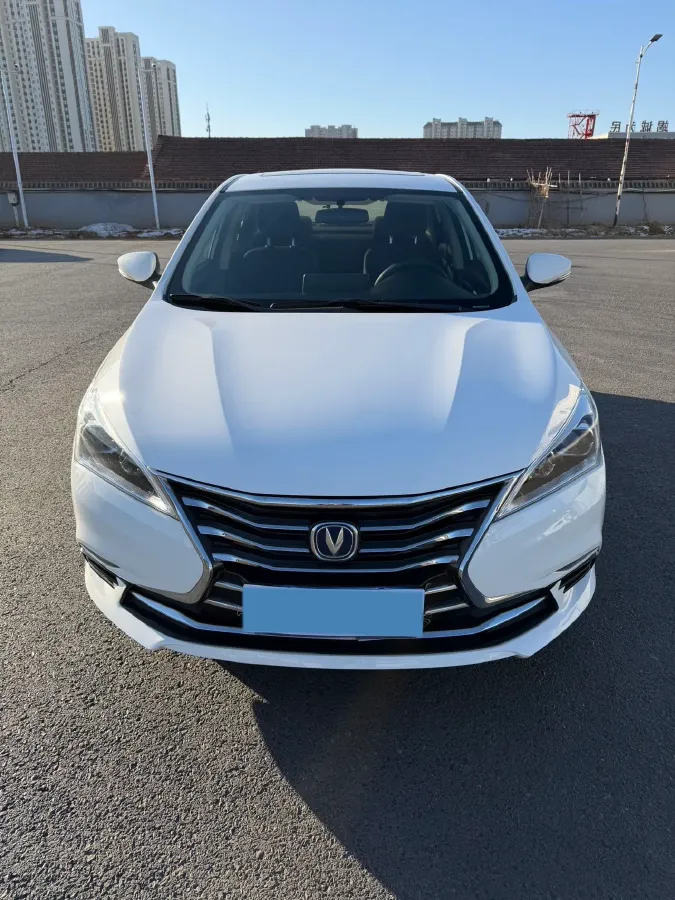 2019 ChangAn Eado DT 1.6L 125HP L4 5MT,autocango,china used car exporter,china ev exporter,chinese used car exporter,chinese used ev exporter