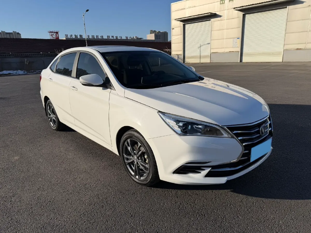 2019 ChangAn Eado DT 1.6L 125HP L4 5MT,autocango,china used car exporter,china ev exporter,chinese used car exporter,chinese used ev exporter