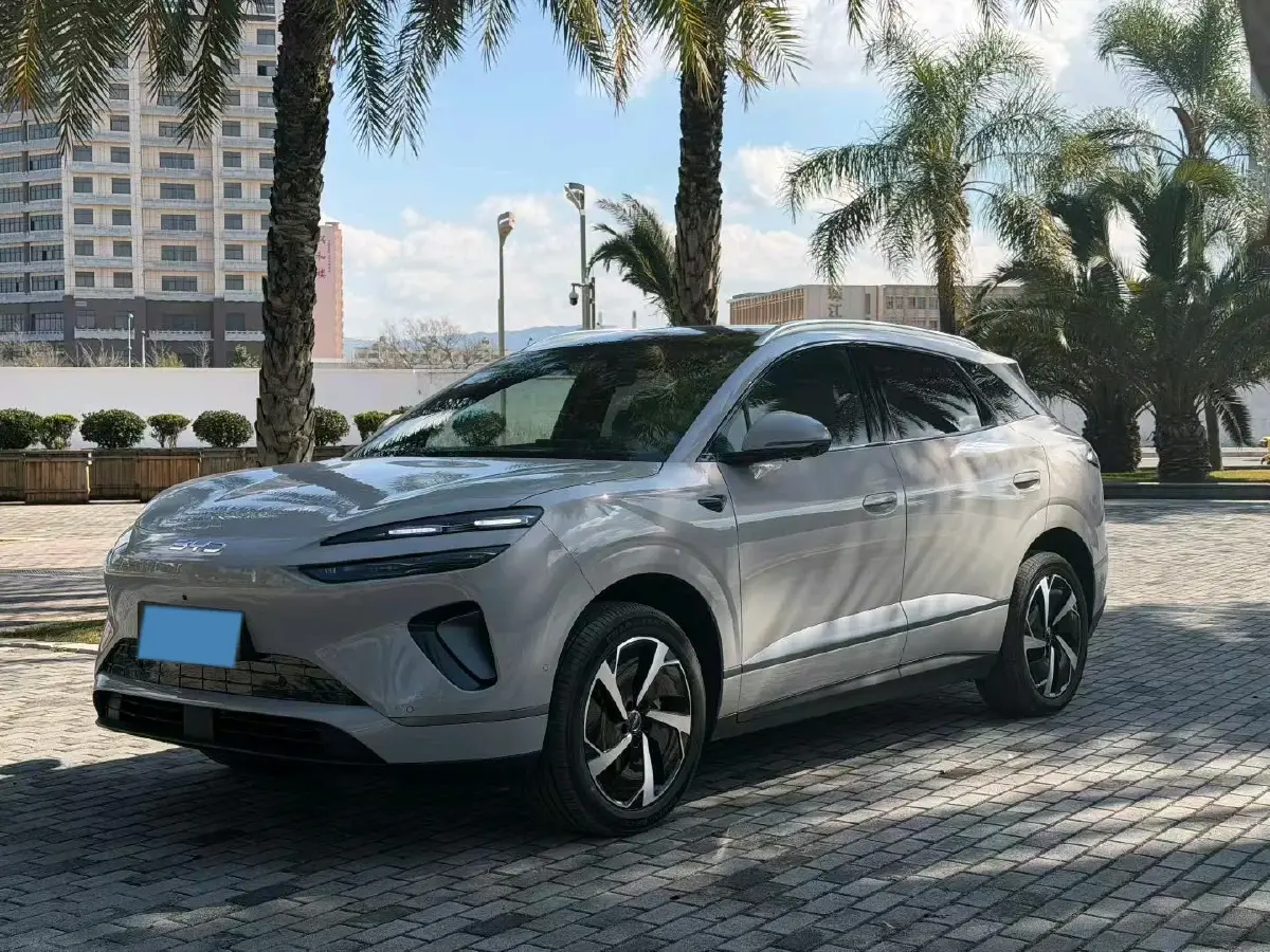 2025 LanDian E5 PLUS 1.5L 95HP L4 E-CVT PHEV