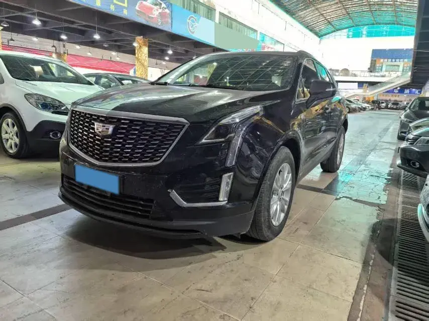 2021 Cadillac XT5 2.0T 237HP L4 9AT