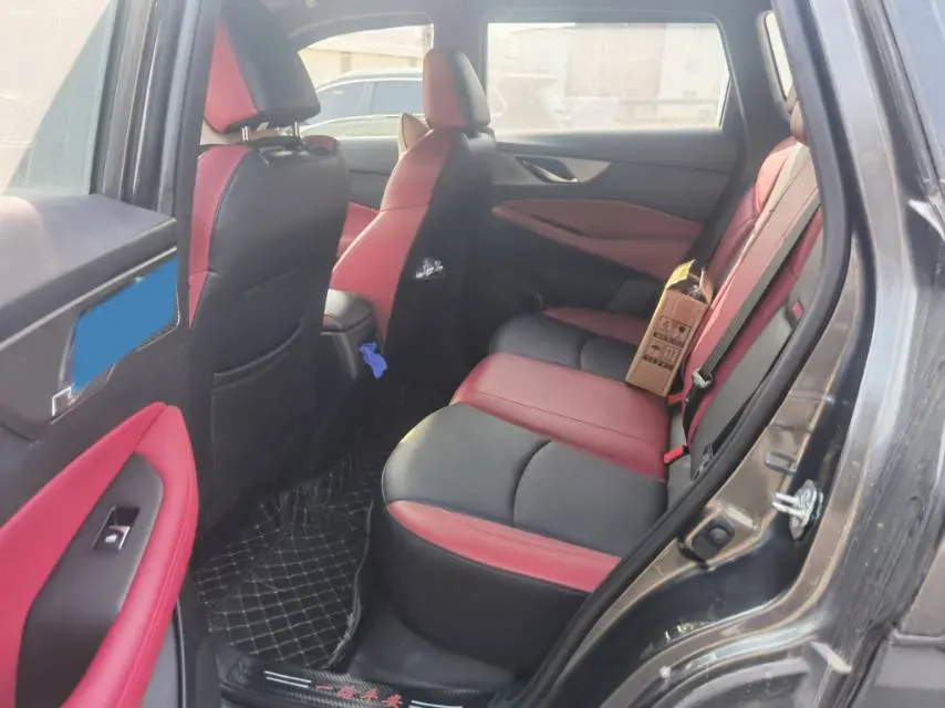 2021 ChangAn CS35 Plus 1.4T 160HP L4 7DCT,autocango,china used car exporter,china ev exporter,chinese used car exporter,chinese used ev exporter