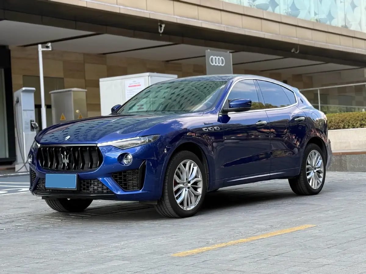 2022 Maserati Levante 3.0T 350HP V6 8AT