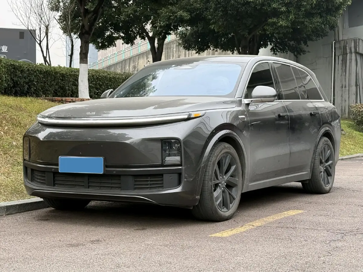 2023 Li L8 Range Extended 154HP REEV 40.9KWH