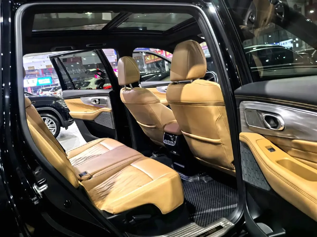 2024 GAC Trumpchi GS8 2.0T 252HP L4 8AT,autocango,china used car exporter,china ev exporter,chinese used car exporter,chinese used ev exporter