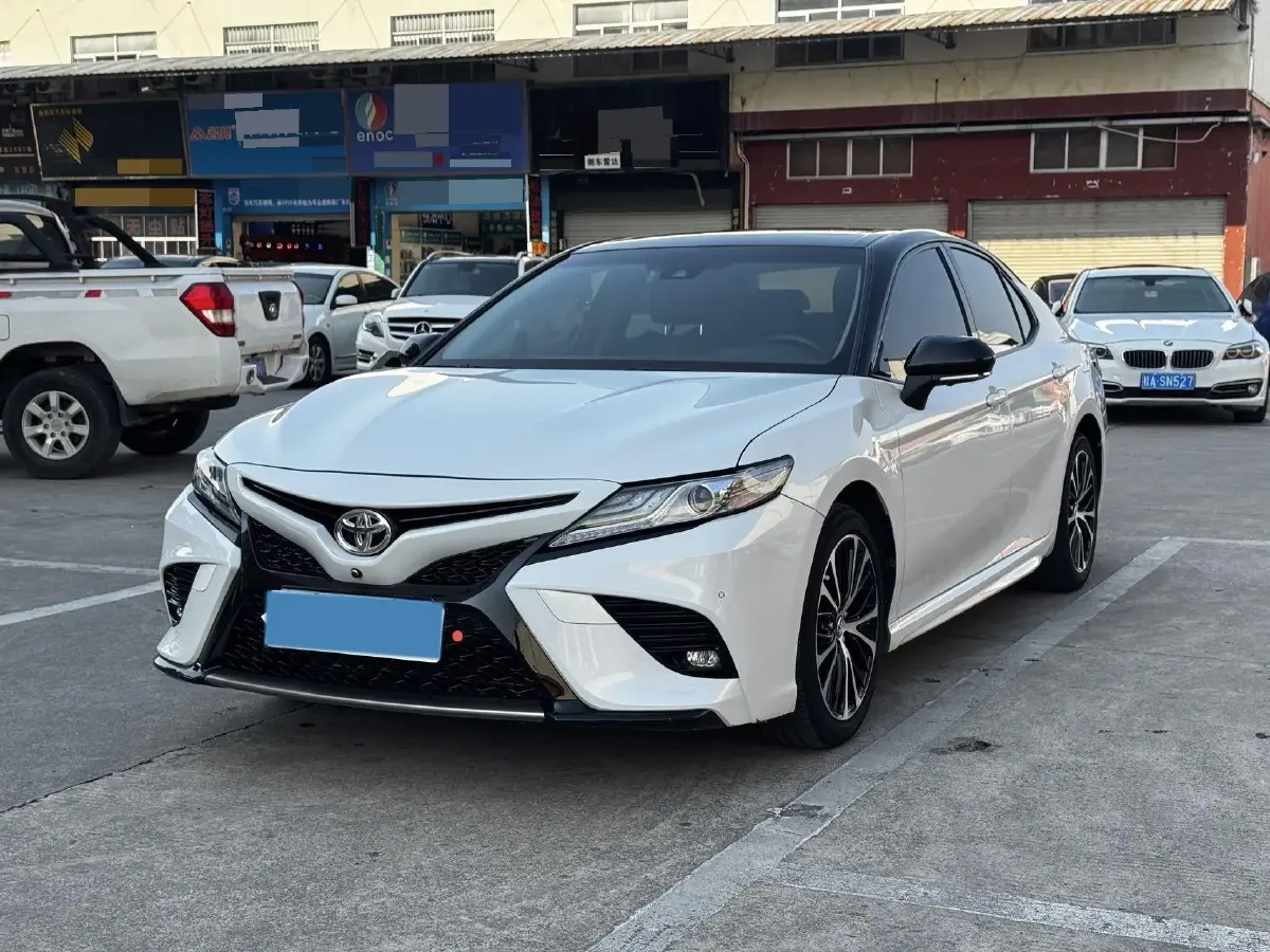 2019 Toyota Camry 2.0L 178HP L4 CVT