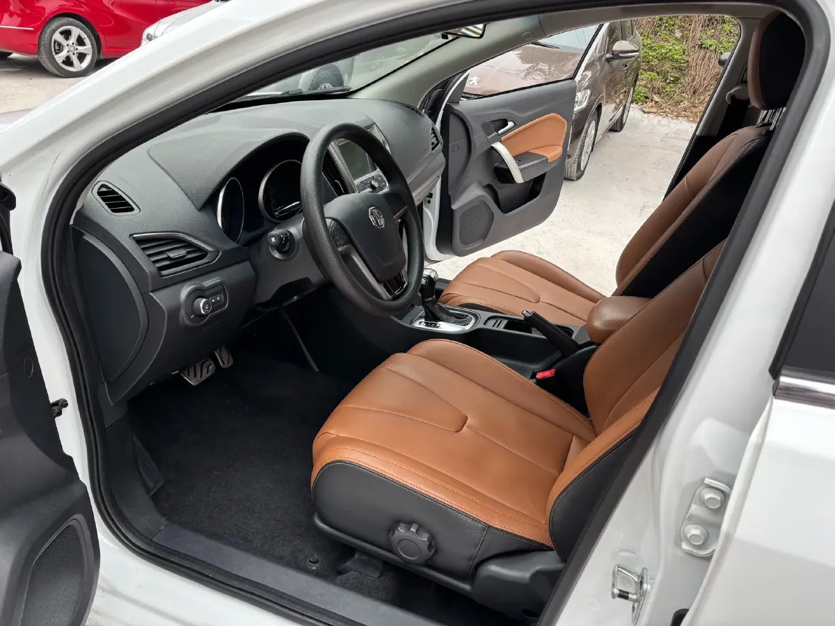 2016 MG GT 1.5T 129HP L4 6AT,autocango,china used car exporter,china ev exporter,chinese used car exporter,chinese used ev exporter