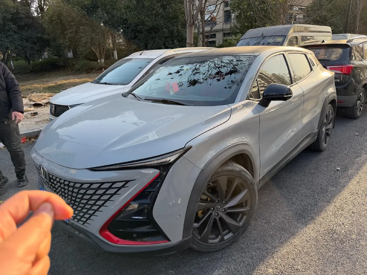 2020 ChangAn UNI-T 1.5T 180HP L4 7DCT,autocango,china used car exporter,china ev exporter,chinese used car exporter,chinese used ev exporter