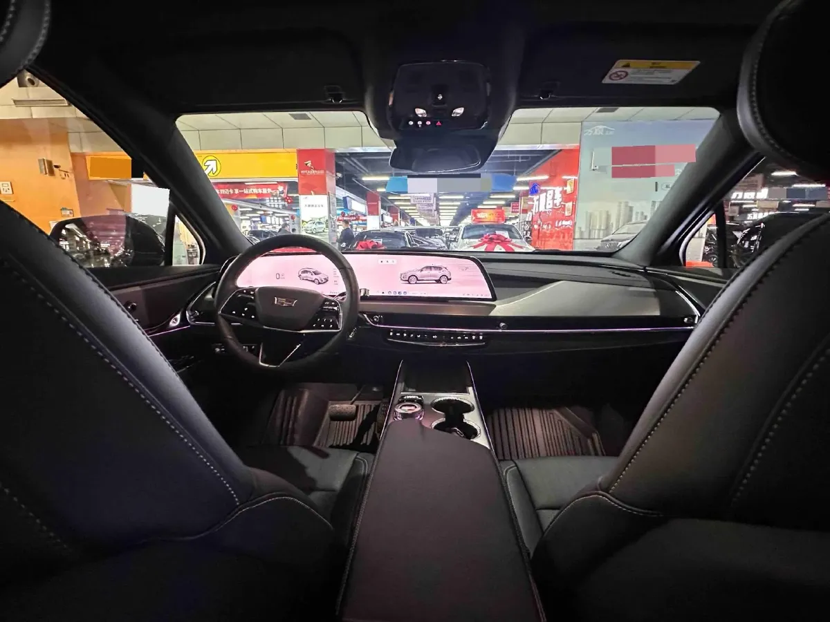 2026 Cadillac XT5 2.0T 237HP L4 9AT,autocango,china used car exporter,china ev exporter,chinese used car exporter,chinese used ev exporter