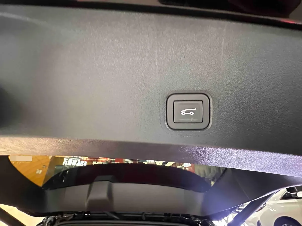 2026 Cadillac XT5 2.0T 237HP L4 9AT,autocango,china used car exporter,china ev exporter,chinese used car exporter,chinese used ev exporter