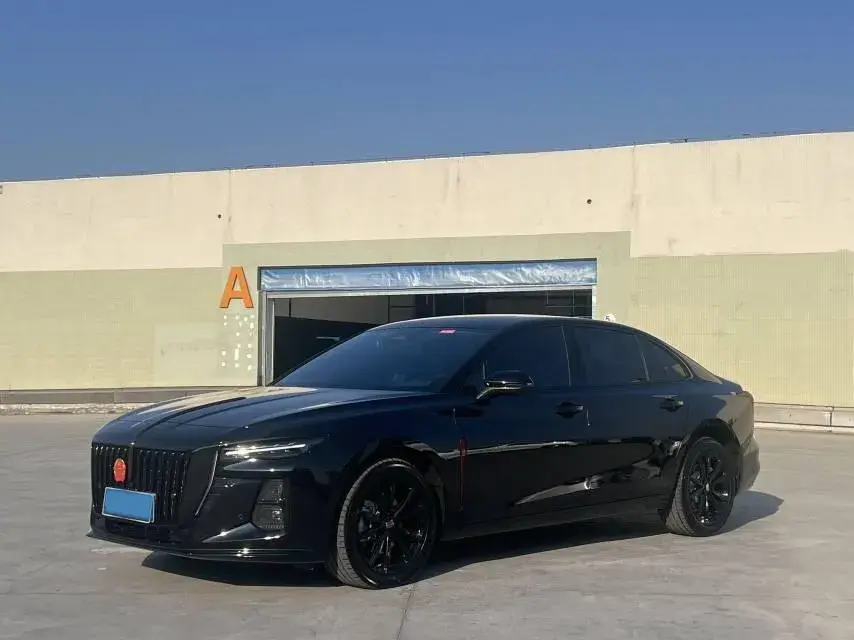 2025 HongQi H5 2.0T 224HP L4 8AT
