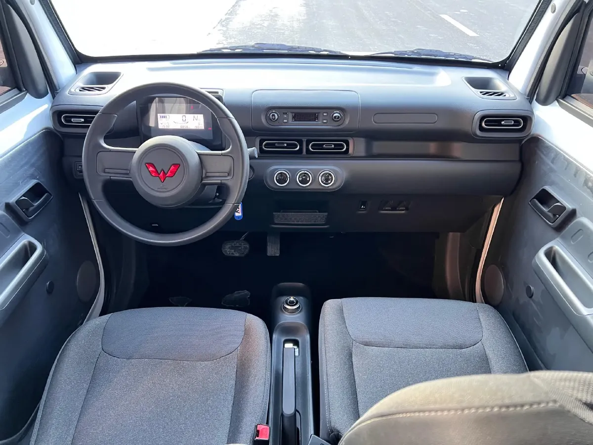 2025 WuLing ZhiGuang BEV 17.7KWH,autocango,china used car exporter,china ev exporter,chinese used car exporter,chinese used ev exporter