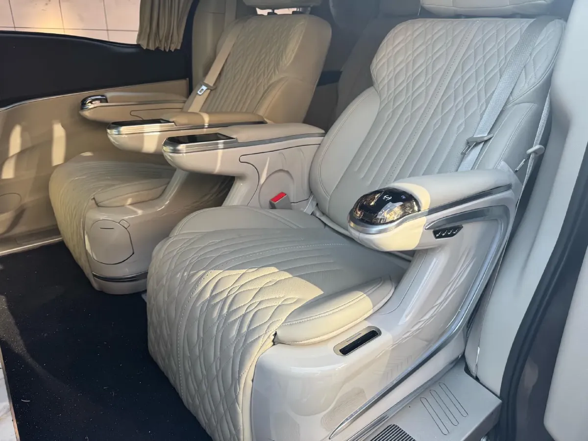 2023 Buick GL8 2.0T 237HP L4 9AT,autocango,china used car exporter,china ev exporter,chinese used car exporter,chinese used ev exporter