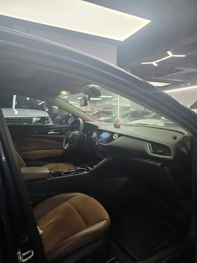 2022 Buick Regal 1.5T 169HP L4 9AT,autocango,china used car exporter,china ev exporter,chinese used car exporter,chinese used ev exporter