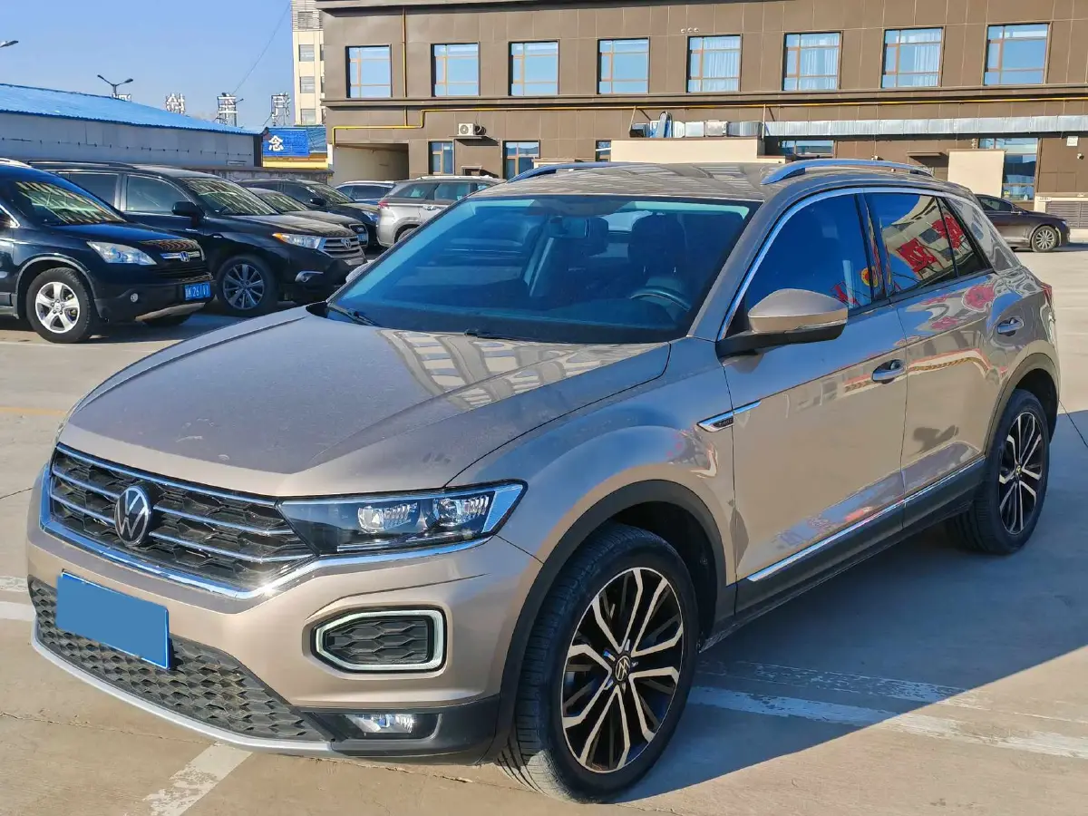 2021 Volkswagen T-Roc 1.4T 150HP L4 7DCT