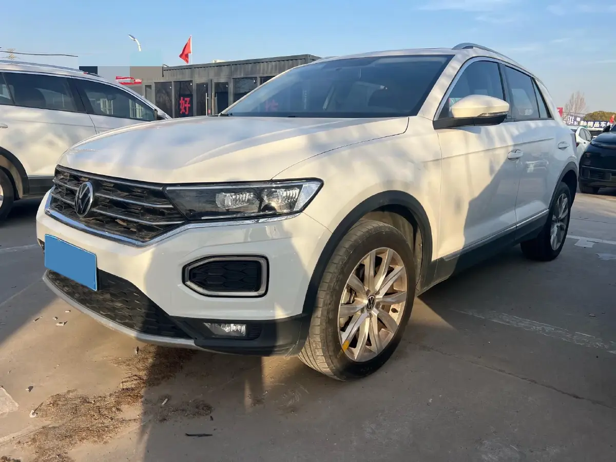 2022 Volkswagen T-Roc 1.4T 150HP L4 7DCT