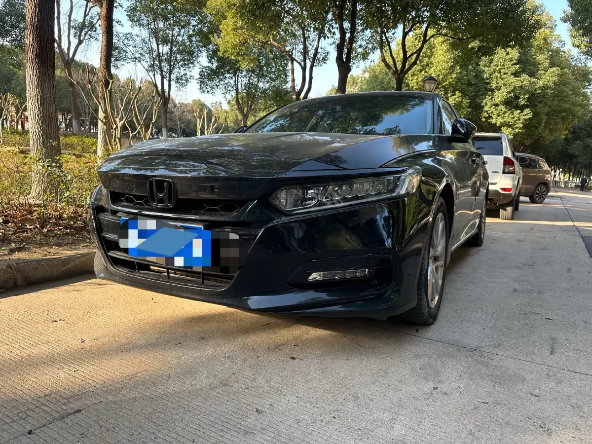 2018 Honda Accord 1.5T 194HP L4 CVT