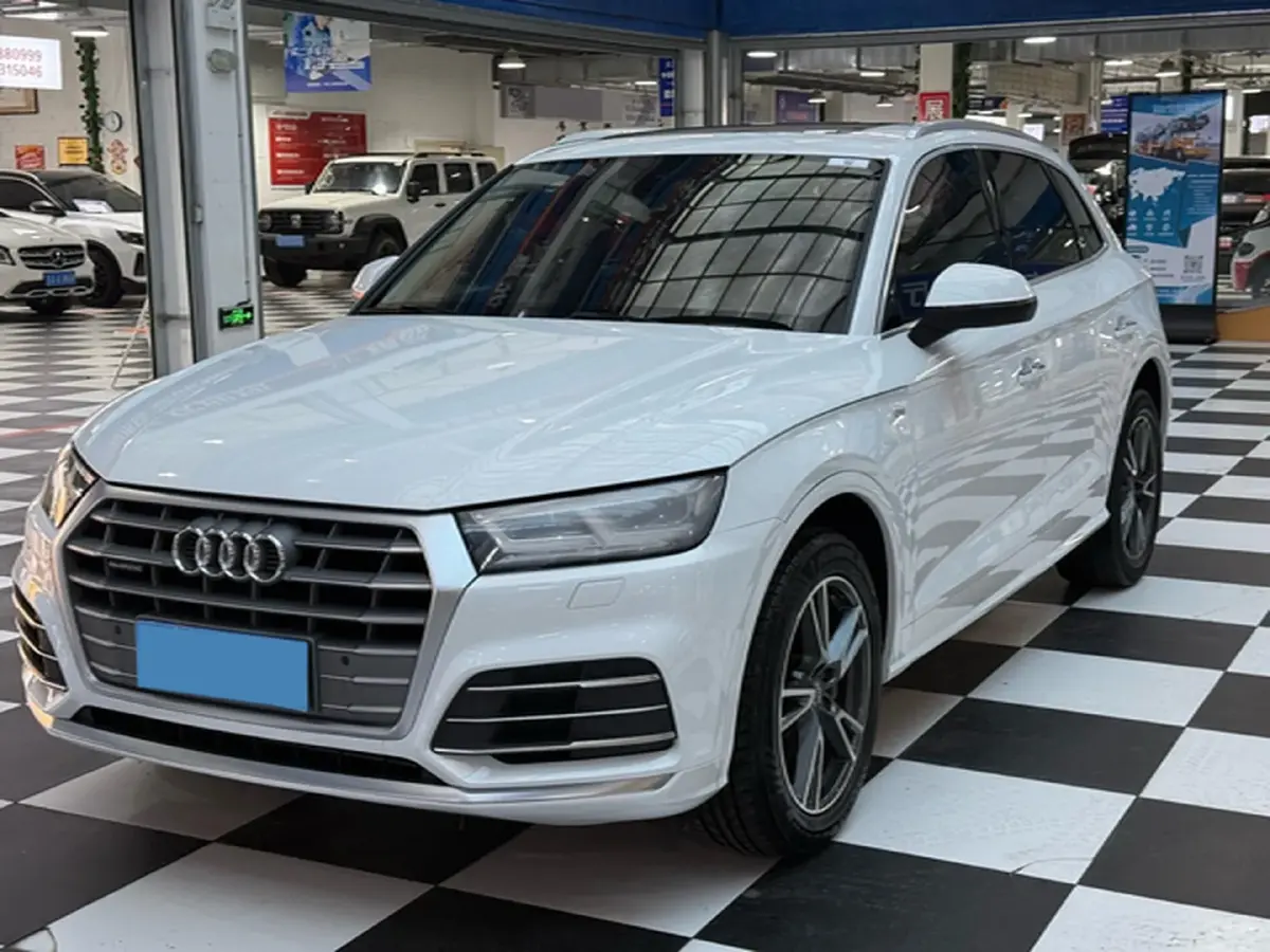 2018 Audi Q5L 2.0T 190HP L4 7DCT
