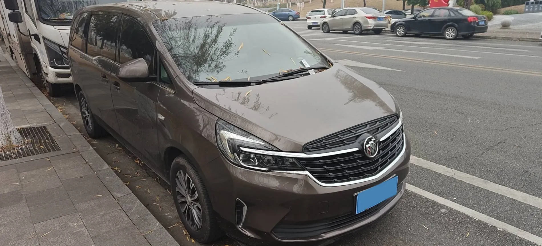 2021 Buick GL8 2.0T 237HP L4 9AT,autocango,china used car exporter,china ev exporter,chinese used car exporter,chinese used ev exporter