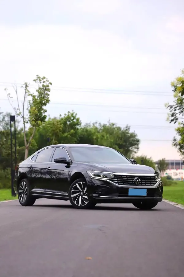 2021 Volkswagen Passat 2.0T 186HP L4 7DCT,autocango,china used car exporter,china ev exporter,chinese used car exporter,chinese used ev exporter