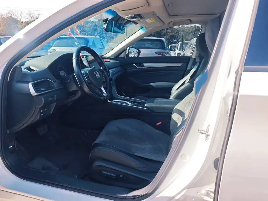 2022 Honda Accord 2.0L 146HP L4 E-CVT Hybrid,autocango,china used car exporter,china ev exporter,chinese used car exporter,chinese used ev exporter