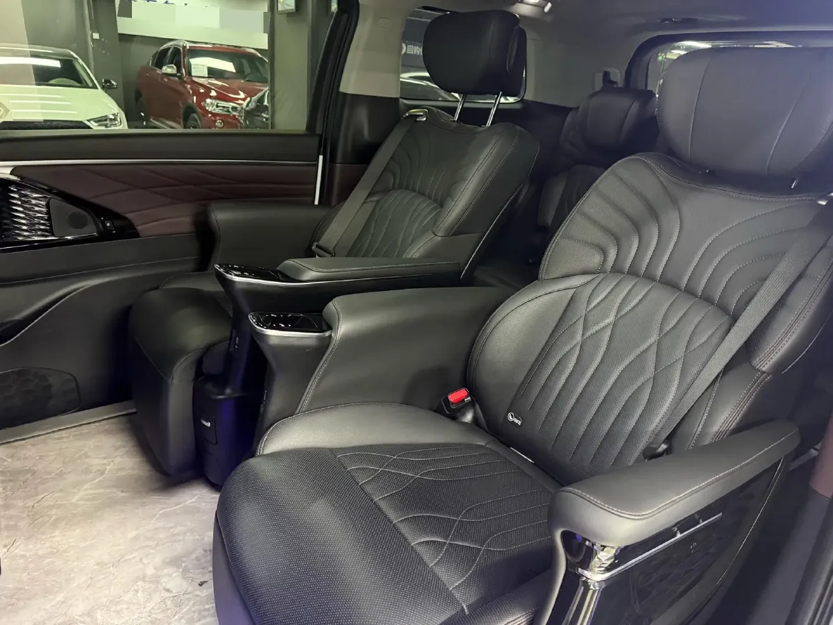 2024 GAC Trumpchi M8 2.0T 252HP L4 8AT,autocango,china used car exporter,china ev exporter,chinese used car exporter,chinese used ev exporter