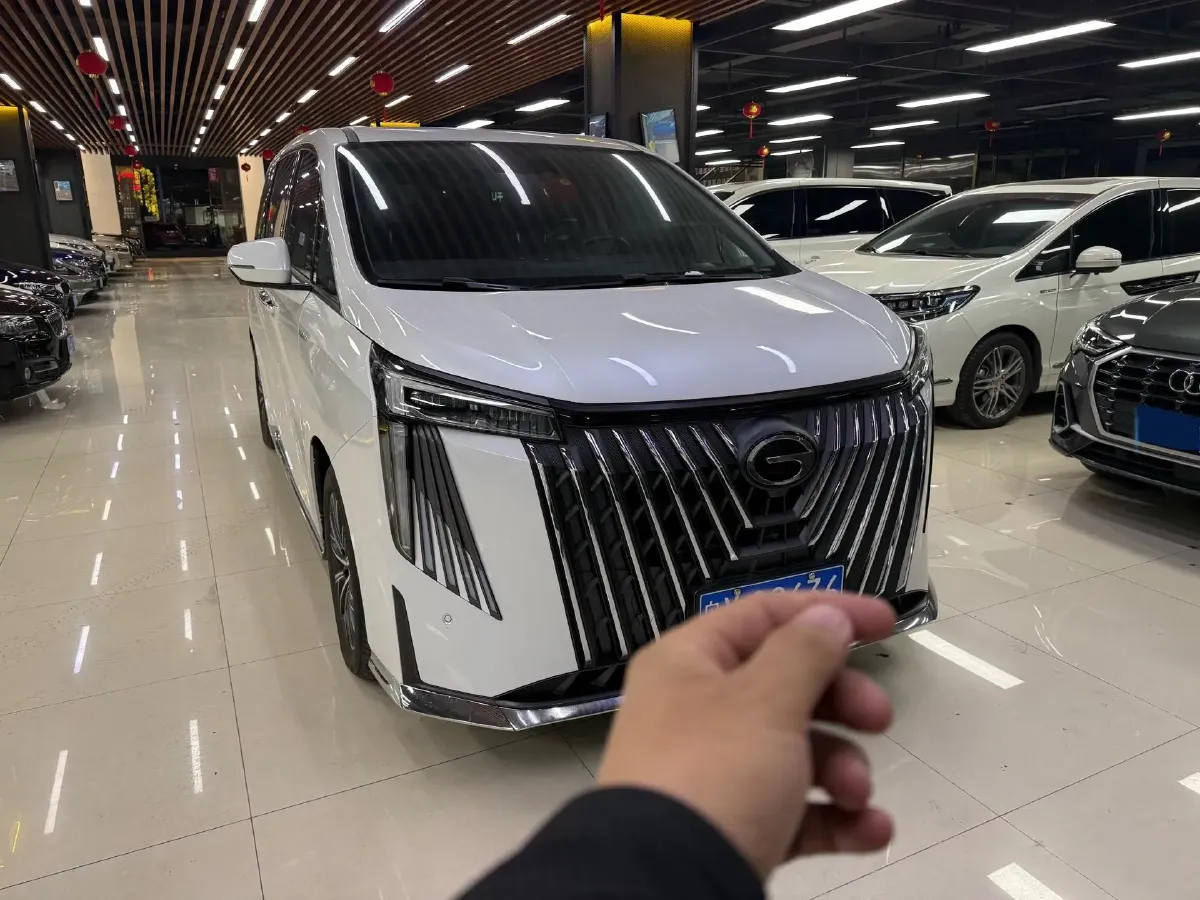 2024 GAC Trumpchi M8 2.0T 252HP L4 8AT,autocango,china used car exporter,china ev exporter,chinese used car exporter,chinese used ev exporter