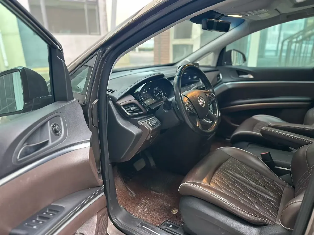 2022 Buick GL8 2.0T 237HP L4 9AT,autocango,china used car exporter,china ev exporter,chinese used car exporter,chinese used ev exporter