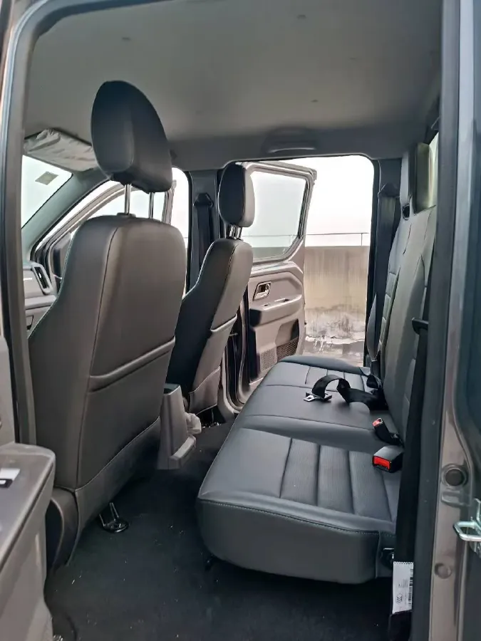 2021 WuLing ZhentTu 1.5L 99HP L4 5MT,autocango,china used car exporter,china ev exporter,chinese used car exporter,chinese used ev exporter