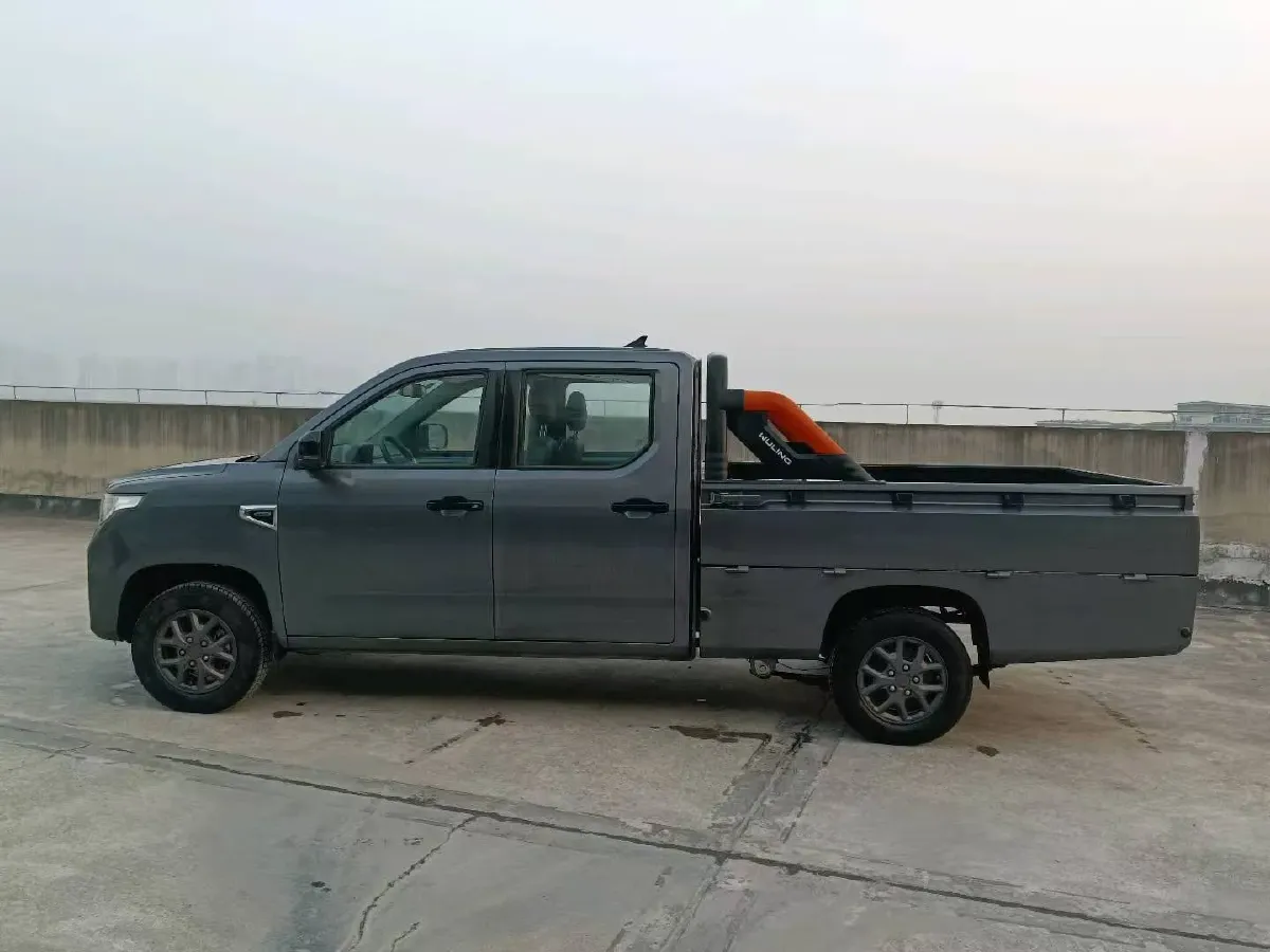 2021 WuLing ZhentTu 1.5L 99HP L4 5MT,autocango,china used car exporter,china ev exporter,chinese used car exporter,chinese used ev exporter