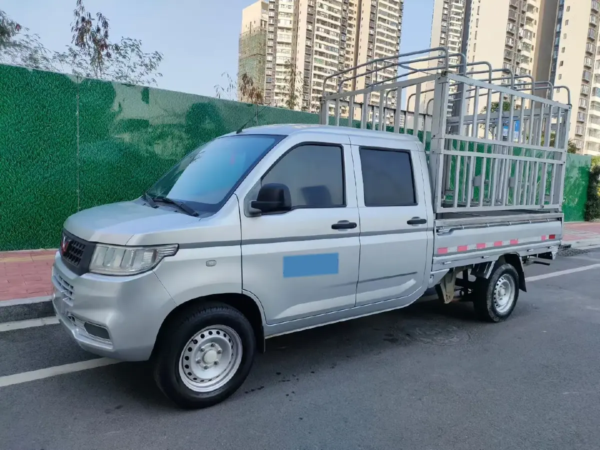 2019 WuLing RongGuang New Truck 1.8L 133HP L4 5MT