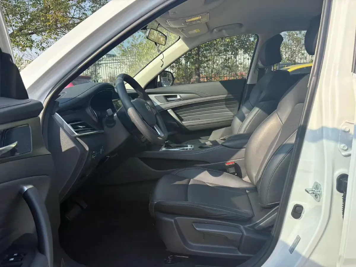 2021 ChangAn CS35 Plus 1.6L 128HP L4 CVT,autocango,china used car exporter,china ev exporter,chinese used car exporter,chinese used ev exporter