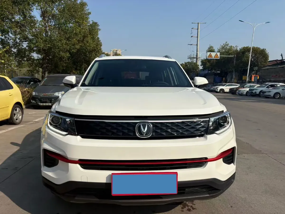 2021 ChangAn CS35 Plus 1.6L 128HP L4 CVT,autocango,china used car exporter,china ev exporter,chinese used car exporter,chinese used ev exporter