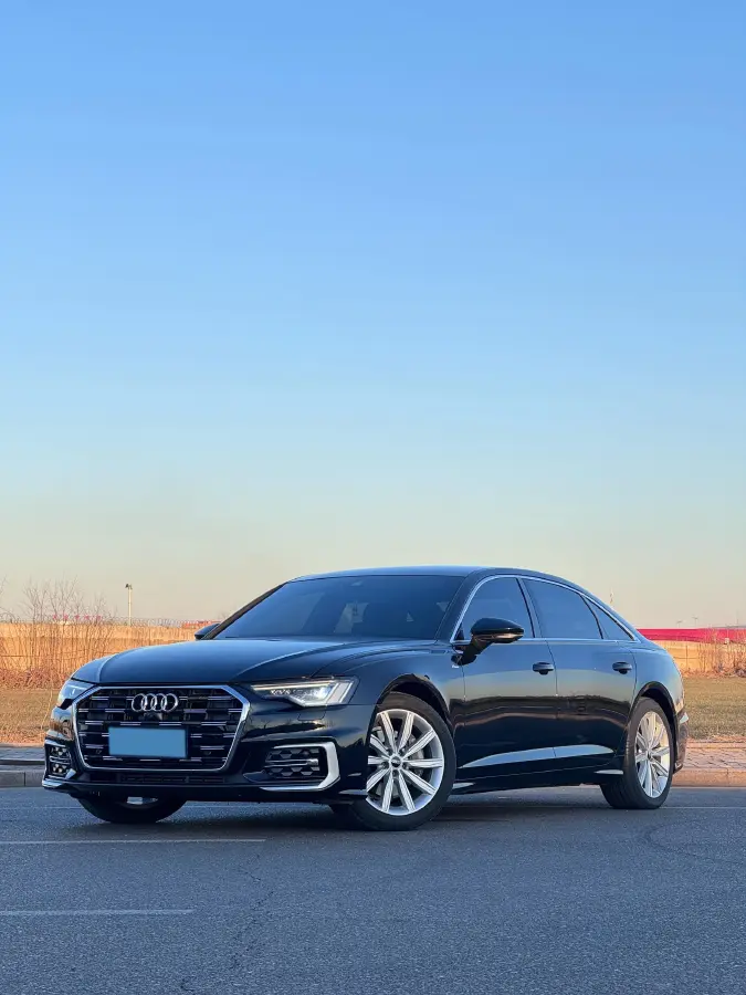 2021 Audi A6L 2.0T 224HP L4 7DCT