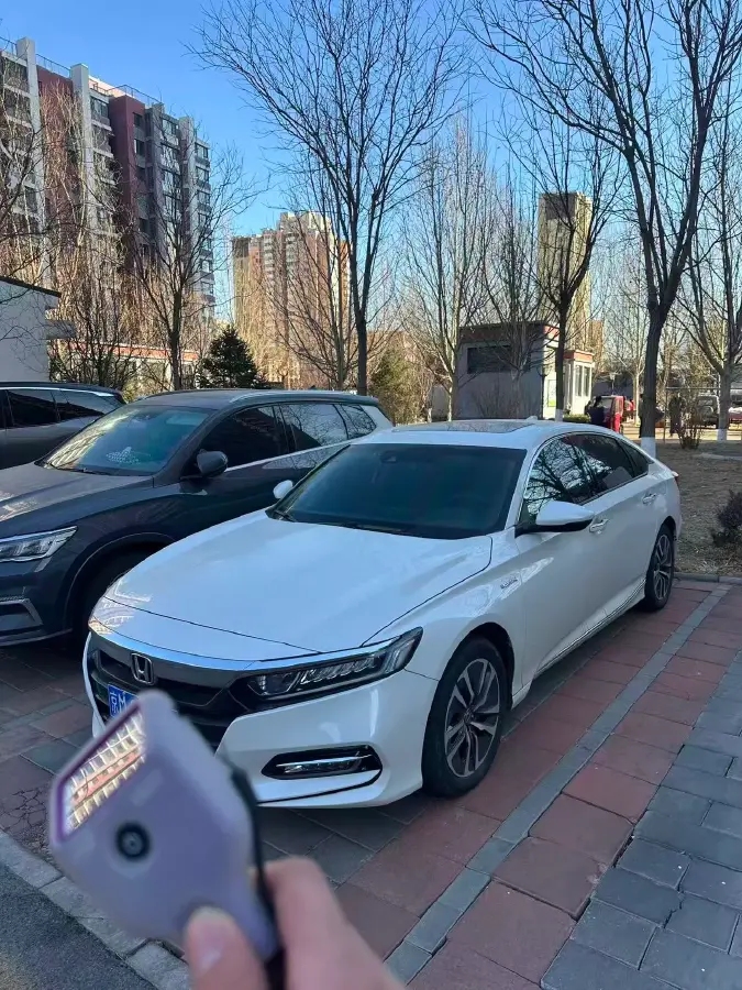 2018 Honda Accord 2.0L 146HP L4 E-CVT Hybrid