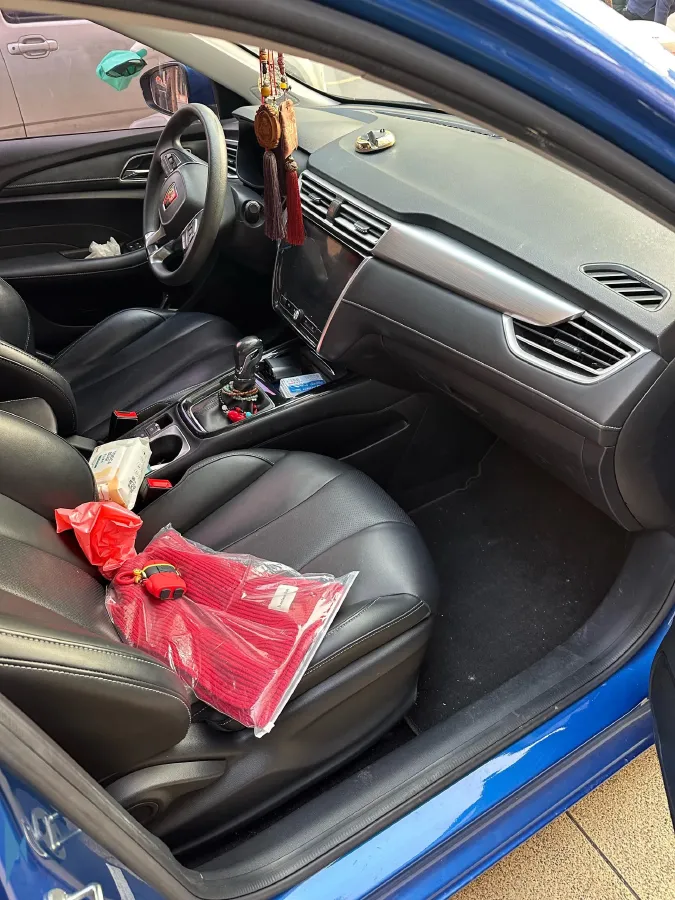 2019 Roewe i5 1.5L 120HP L4 CVT,autocango,china used car exporter,china ev exporter,chinese used car exporter,chinese used ev exporter