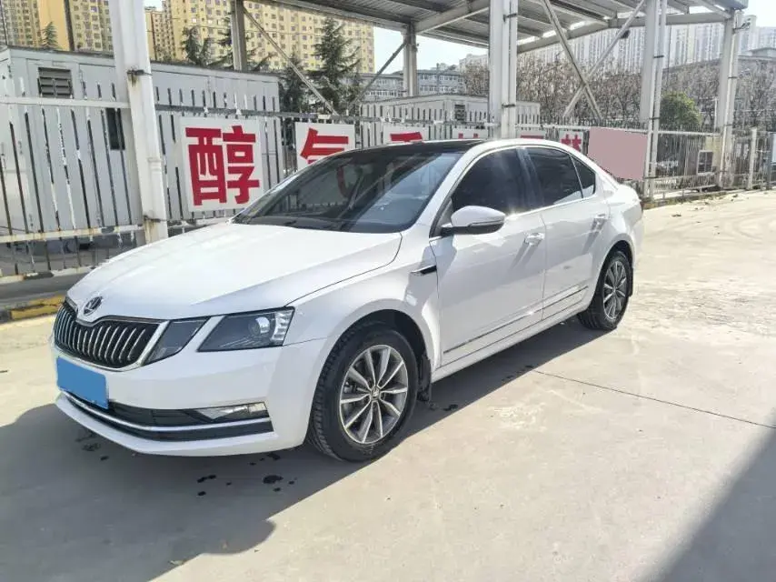 2020 Skoda Octavia 1.5L 113HP L4 6AT