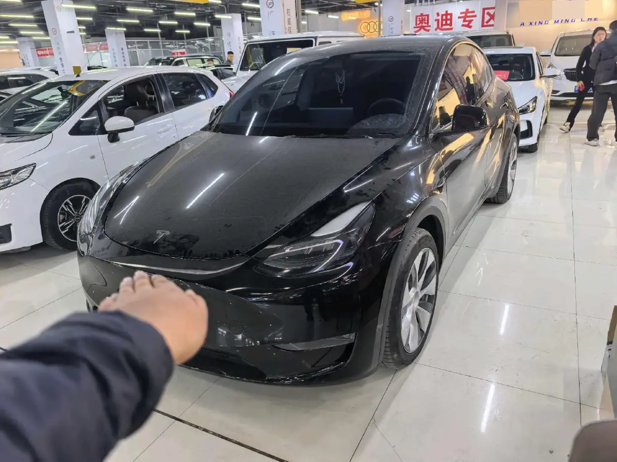 2021 Tesla Model Y BEV 76.8KWH