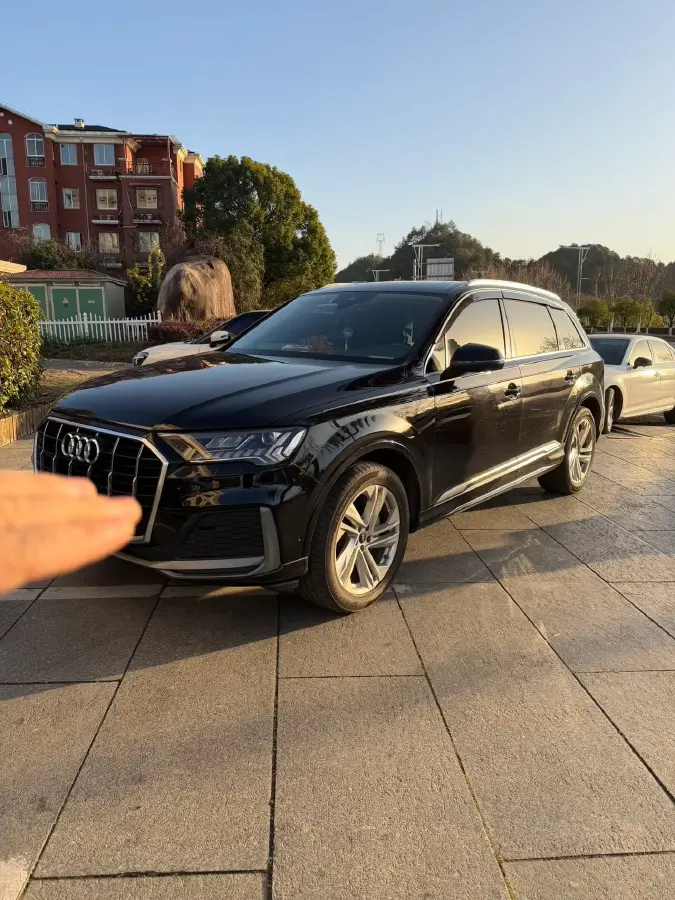 2021 Audi Q7 2.0T 245HP L4 8AT