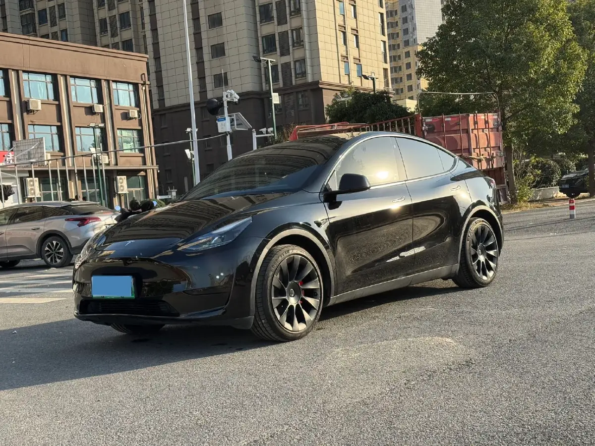 2022 Tesla Model Y BEV 60KWH