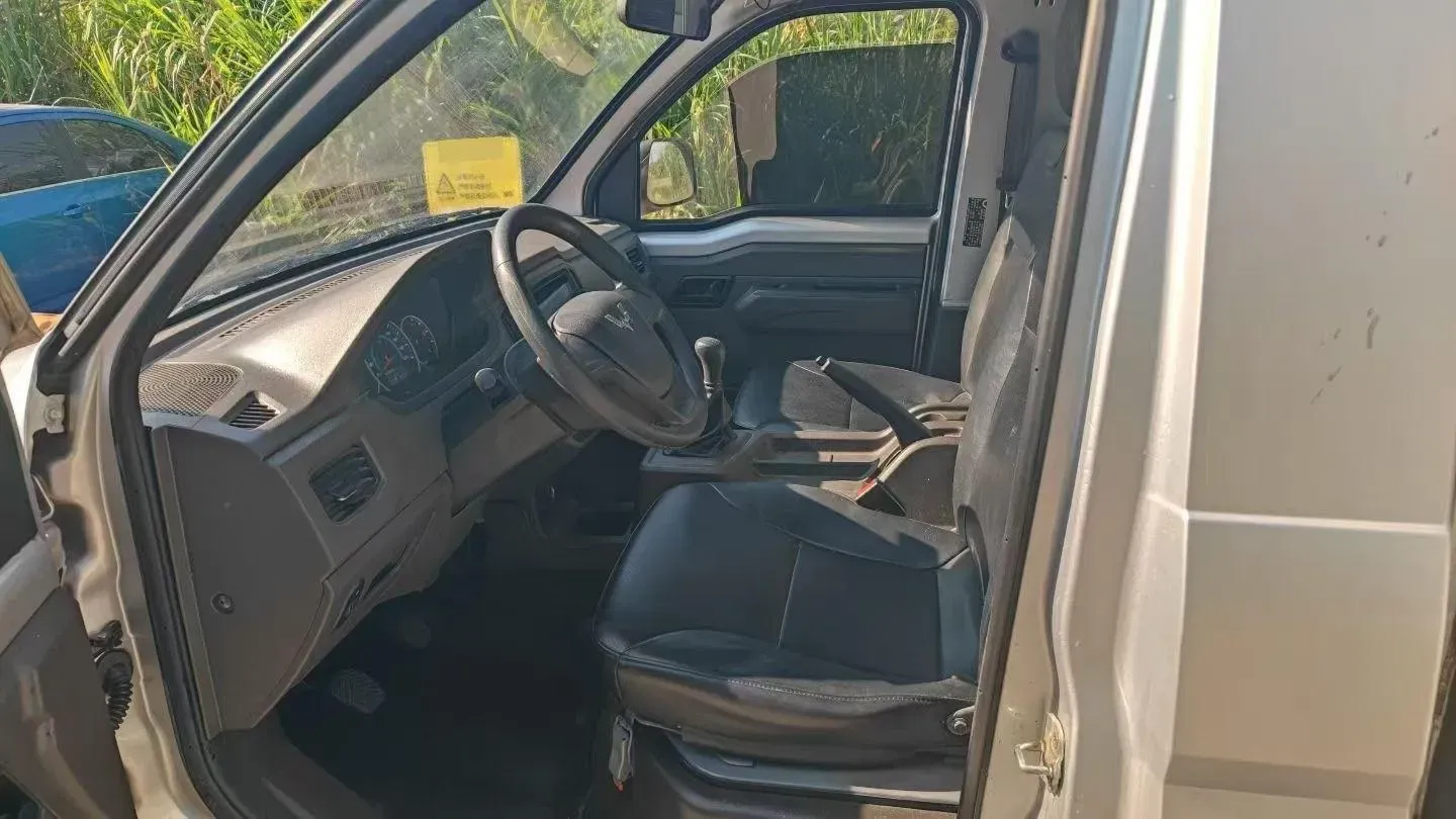 2021 NLM Motor QiTeng N30 1.25L 91HP L4 5MT,autocango,china used car exporter,china ev exporter,chinese used car exporter,chinese used ev exporter