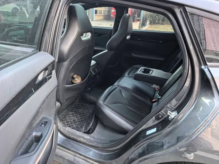 2023 ChangAn UNI-V 1.5T 188HP L4 7DCT,autocango,china used car exporter,china ev exporter,chinese used car exporter,chinese used ev exporter