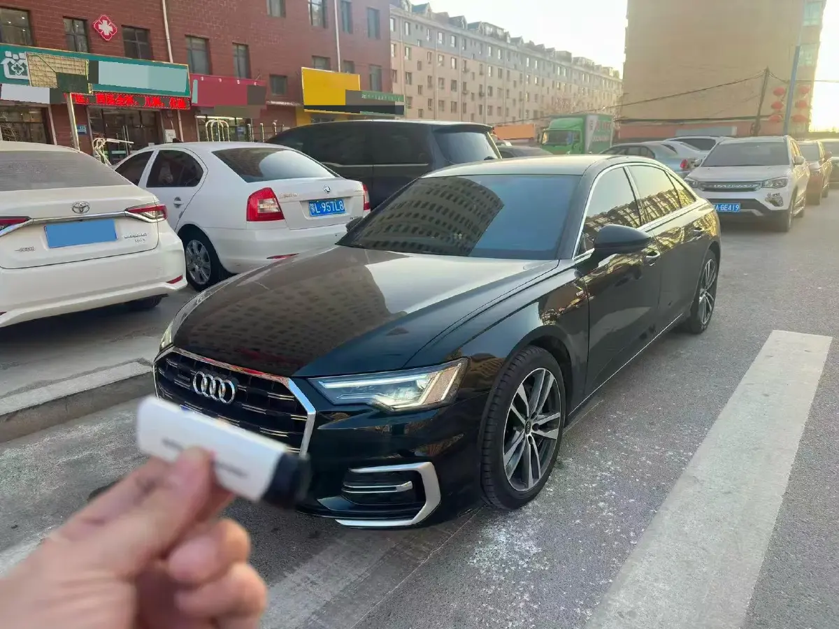 2023 Audi A6L 2.0T 190HP L4 7DCT