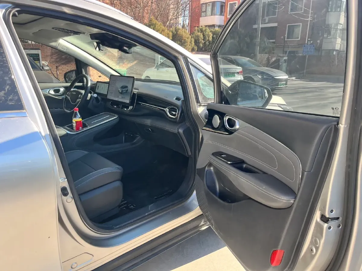 2024 Chevrolet EquinoxPlus 1.5T 180HP L4 2DHT PHEV 24.4KWH,autocango,china used car exporter,china ev exporter,chinese used car exporter,chinese used ev exporter