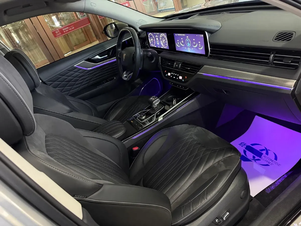 2022 HongQi HS5 2.0T 224HP L4 6AT,autocango,china used car exporter,china ev exporter,chinese used car exporter,chinese used ev exporter