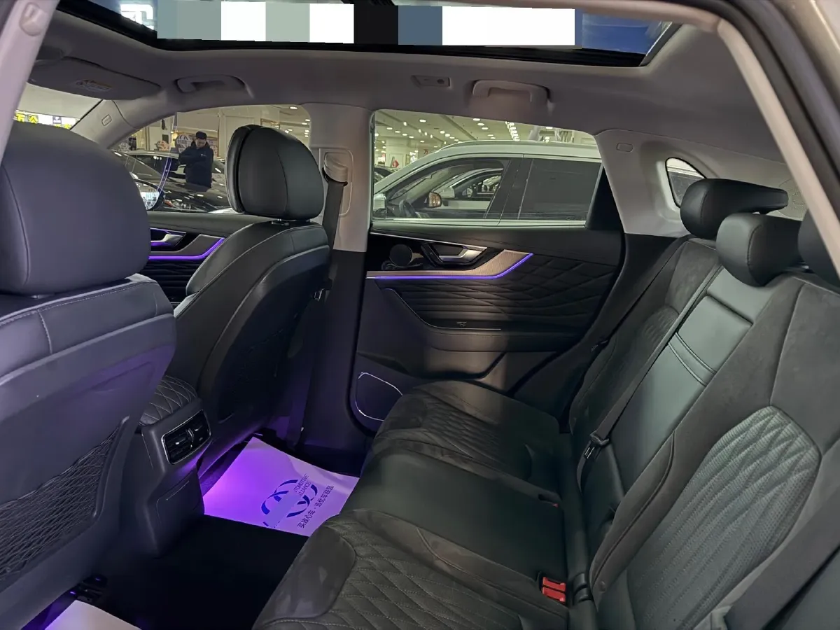 2022 HongQi HS5 2.0T 224HP L4 6AT,autocango,china used car exporter,china ev exporter,chinese used car exporter,chinese used ev exporter