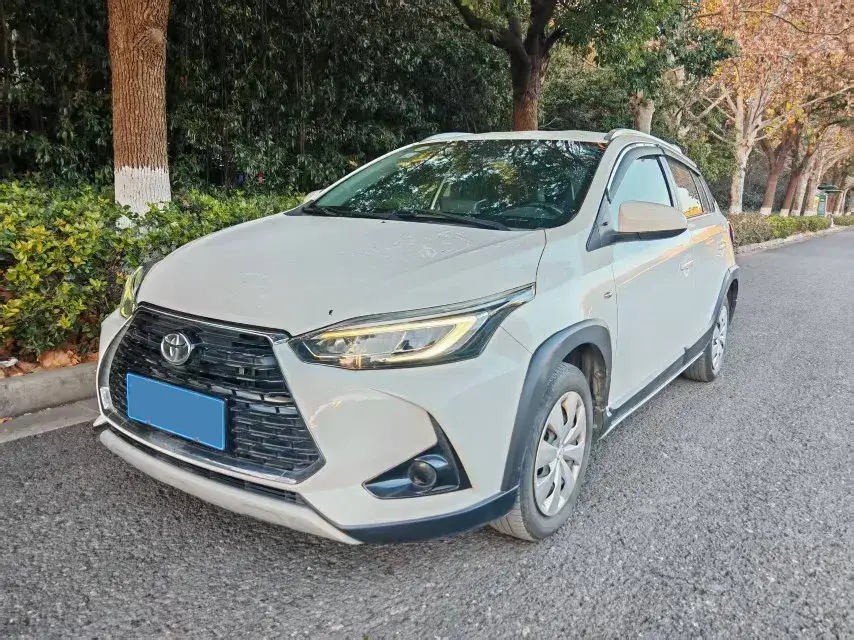 2021 Toyota Yaris L 1.5L 112HP L4 CVT