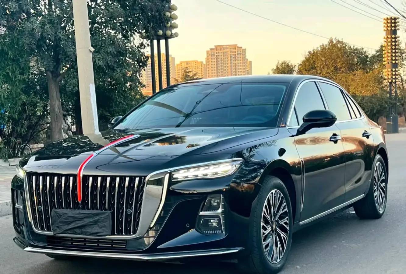 2024 HongQi H5 2.0T 224HP L4 8AT