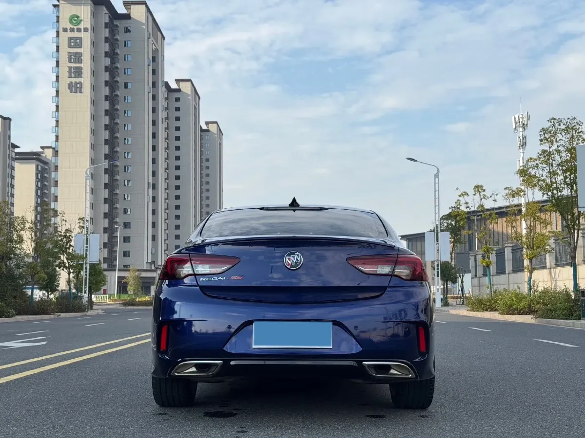 2019 Buick Regal 2.0T 261HP L4 9AT,autocango,china used car exporter,china ev exporter,chinese used car exporter,chinese used ev exporter