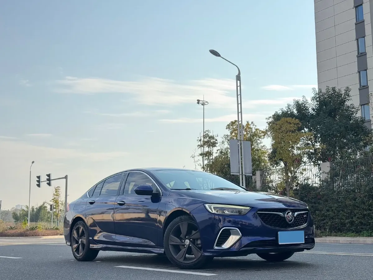 2019 Buick Regal 2.0T 261HP L4 9AT,autocango,china used car exporter,china ev exporter,chinese used car exporter,chinese used ev exporter