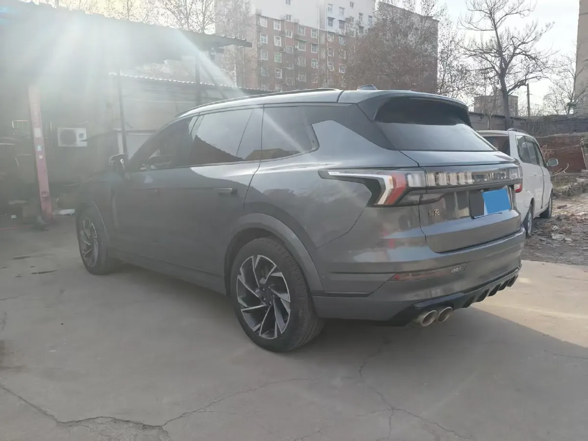 2021 Buick GL8 2.0T 237HP L4 9AT,autocango,china used car exporter,china ev exporter,chinese used car exporter,chinese used ev exporter